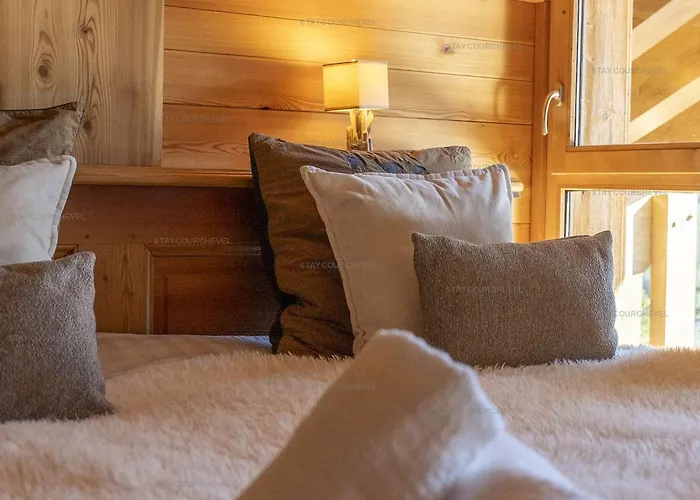 Superbe Triplex De 200 M² A Avec Parking - Fr-1-864-1