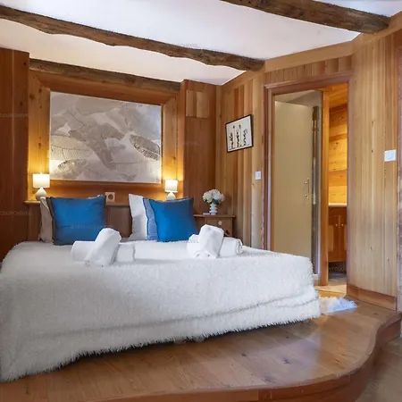 Superbe Triplex De 200 M² A Avec Parking - Fr-1-864-1 * Courchevel